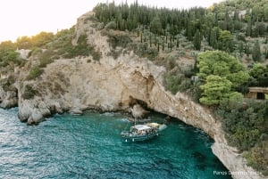 Porto Rafti: Paseo en barco por Atenas con barbacoa mediterránea