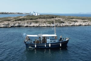 Porto Rafti: Paseo en barco por Atenas con barbacoa mediterránea
