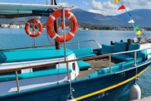 Porto Rafti: Paseo en barco por Atenas con barbacoa mediterránea