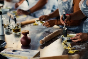 Ateny: greckie lekcje gotowania i kolacja na dachu