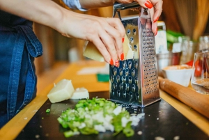 Athens: Greek Cooking Lesson & 3-Course Dinner