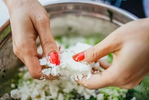 Atenas: Descubre la comida griega con una clase y una cena de 3 platos