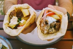 Aten: Grekisk Souvlaki Pita Gyros matlagningskurs med en lokal