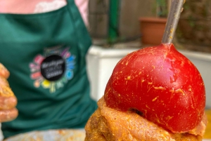 Ateena: Kreikkalainen souvlaki-pita-gyros-ruoanlaittokurssi paikallisen kanssa