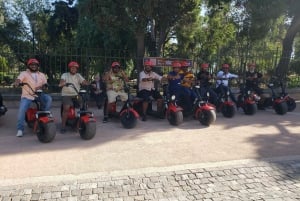 Athènes : Visite guidée de la ville en scooter électrique ou en E-Bike