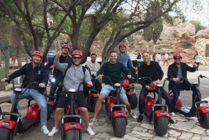 Atenas: Visita guiada de e-Scooter à Acrópole, premiada