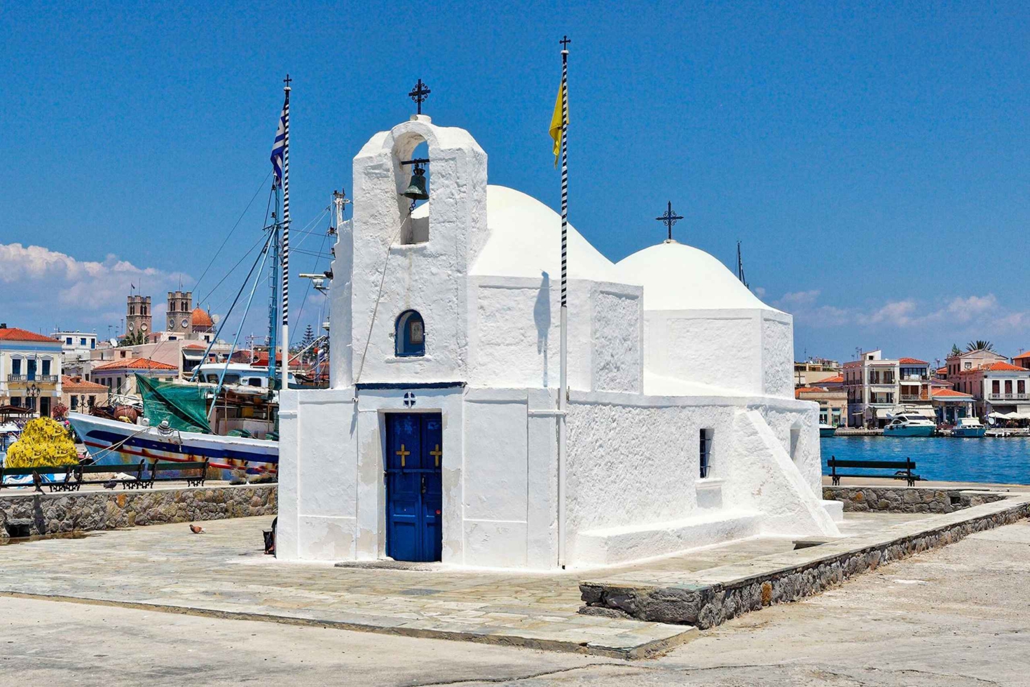 Ateena: Aeginan saarelle, jossa voi uida.