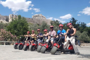 Atenas: Visita guiada de e-Scooter à Acrópole, premiada