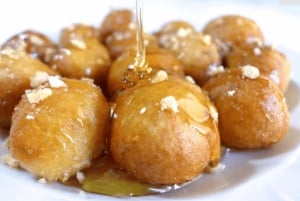 Athens: Guided Food Tour incl. Fresh Mediterranean Seafood