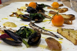 Atenas: tour gastronómico guiado con marisco fresco del Mediterráneo