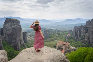 Athènes : Visite guidée des monastères des Météores et des grottes de l'Ermite