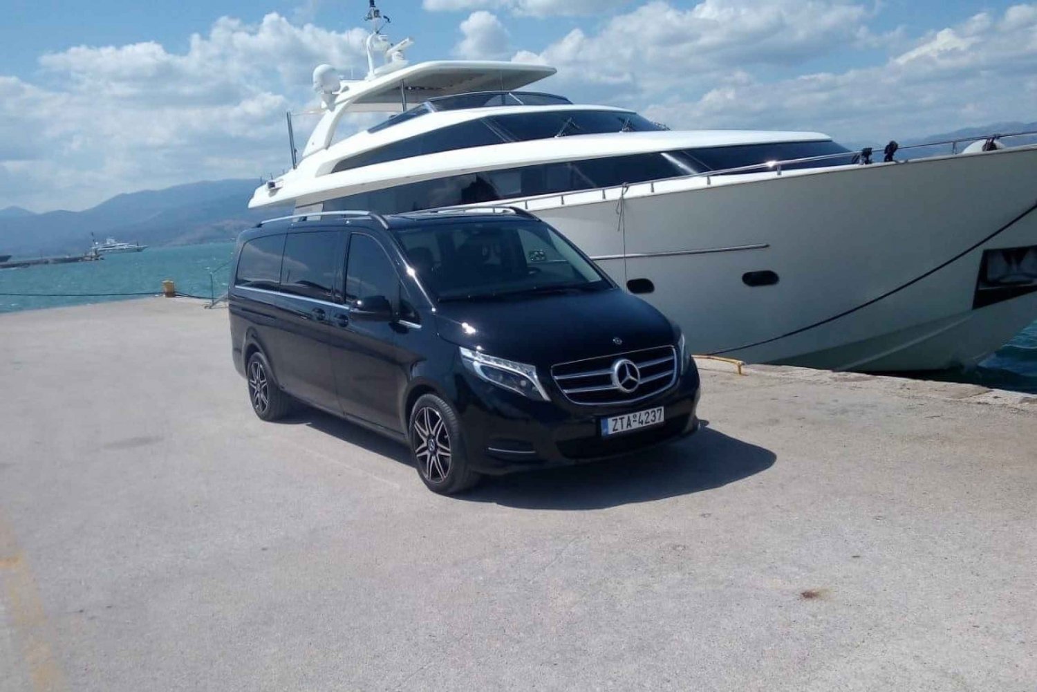 Ateny - półdniowa wycieczka limuzyną i tradycyjne greckie jedzenie