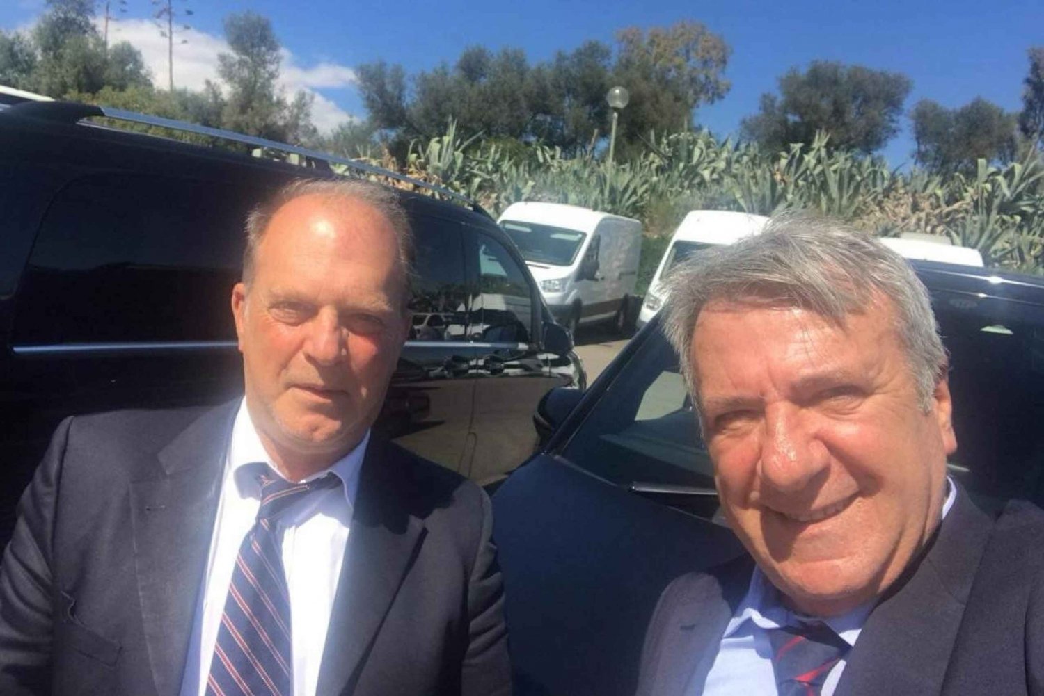 Ateny - półdniowa wycieczka limuzyną i tradycyjne greckie jedzenie