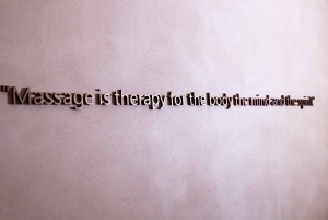 アテネ：ハンドスパマッサージ - ウェルネス体験をお楽しみください