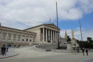 アテネの見どころツアー：アクロポリス、博物館、ゼウス神殿をご覧ください