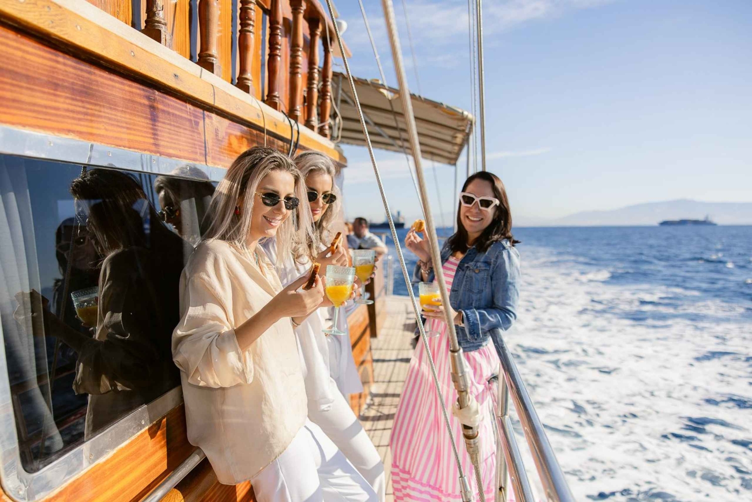 Atenas: autobús turístico y crucero por las islas Sarónicas