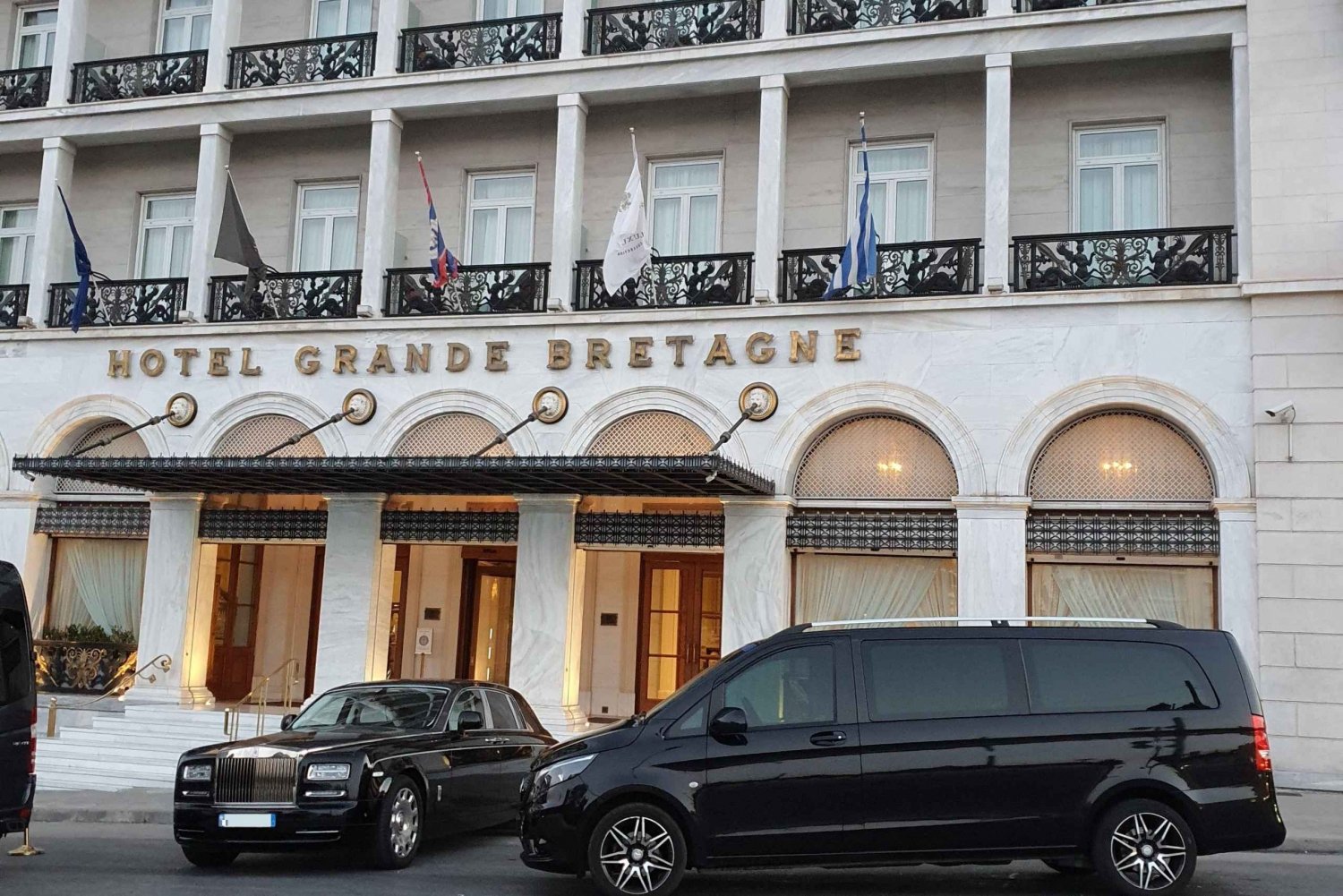 Aten Hotel til Pireus Cruise Port Easy Van og minibuss