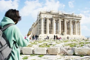 Athens: Acropolis Hill Self-Guided Game & Tour