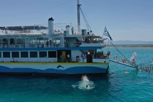 Aten: Dagskryssning med simning på öarna. DJ, lunch och dryck ingår.