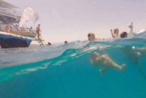 Aten: Dagskryssning med simning på öarna. DJ, lunch och dryck ingår.