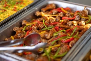 Aten: Dagskryssning med simning på öarna. DJ, lunch och dryck ingår.