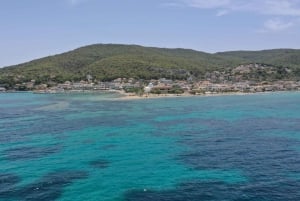 Aten: Dagskryssning med simning på öarna. DJ, lunch och dryck ingår.