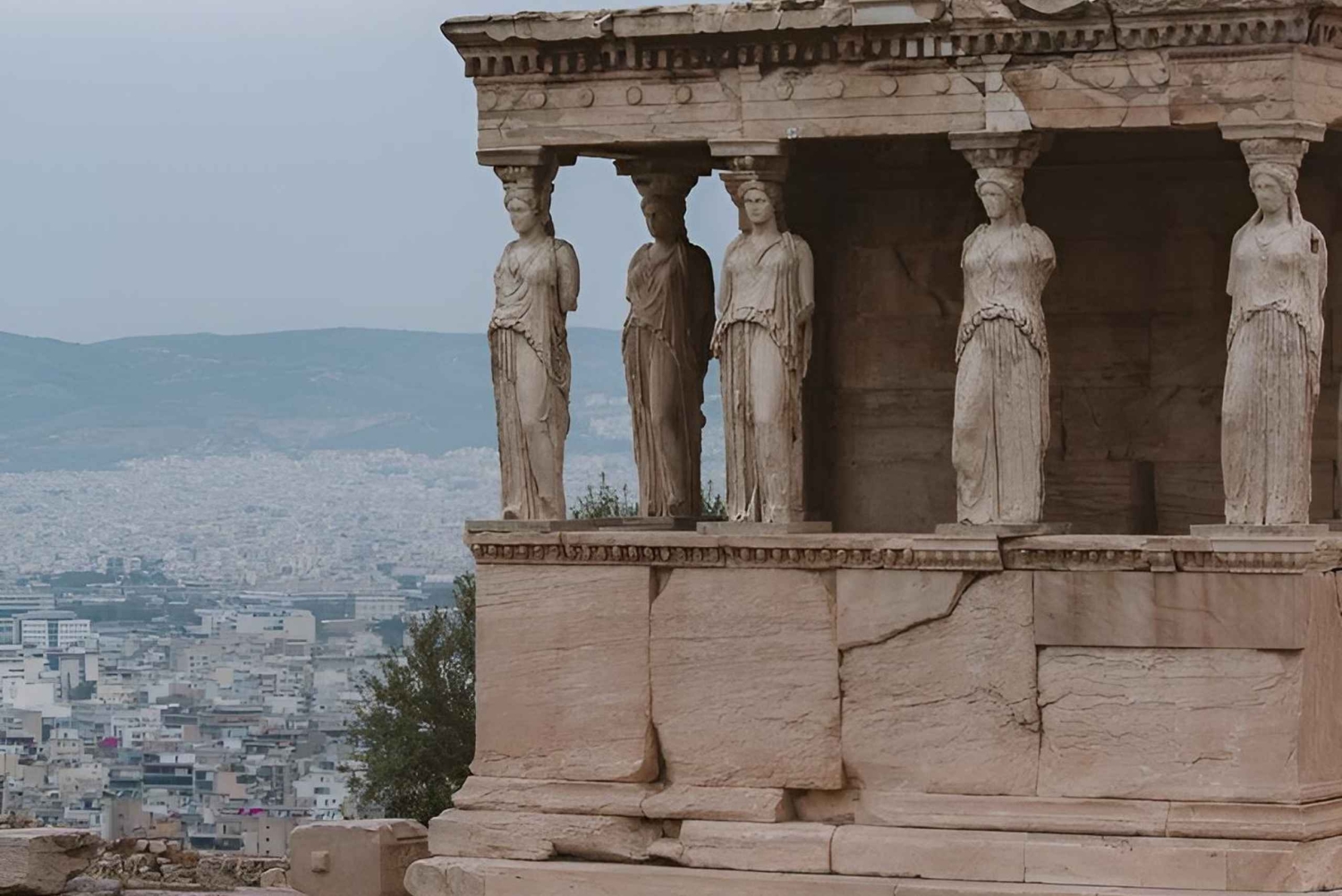 Athens: Local Market, Wine Tasting, and Ancient Sights Tour
