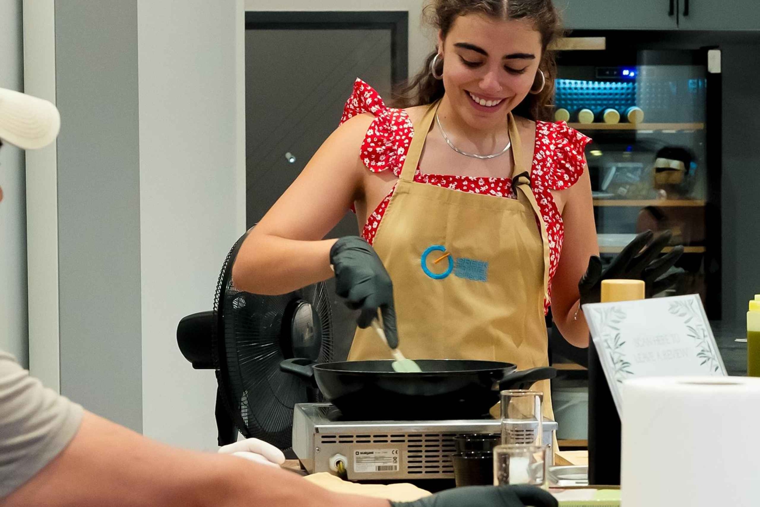 Tour durch den Athener Markt und Kochkurs in einem wunderschönen Garten