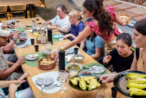 Tour durch den Athener Markt und Kochkurs in einem wunderschönen Garten