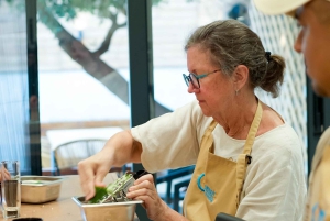 Tour durch den Athener Markt und Kochkurs in einem wunderschönen Garten