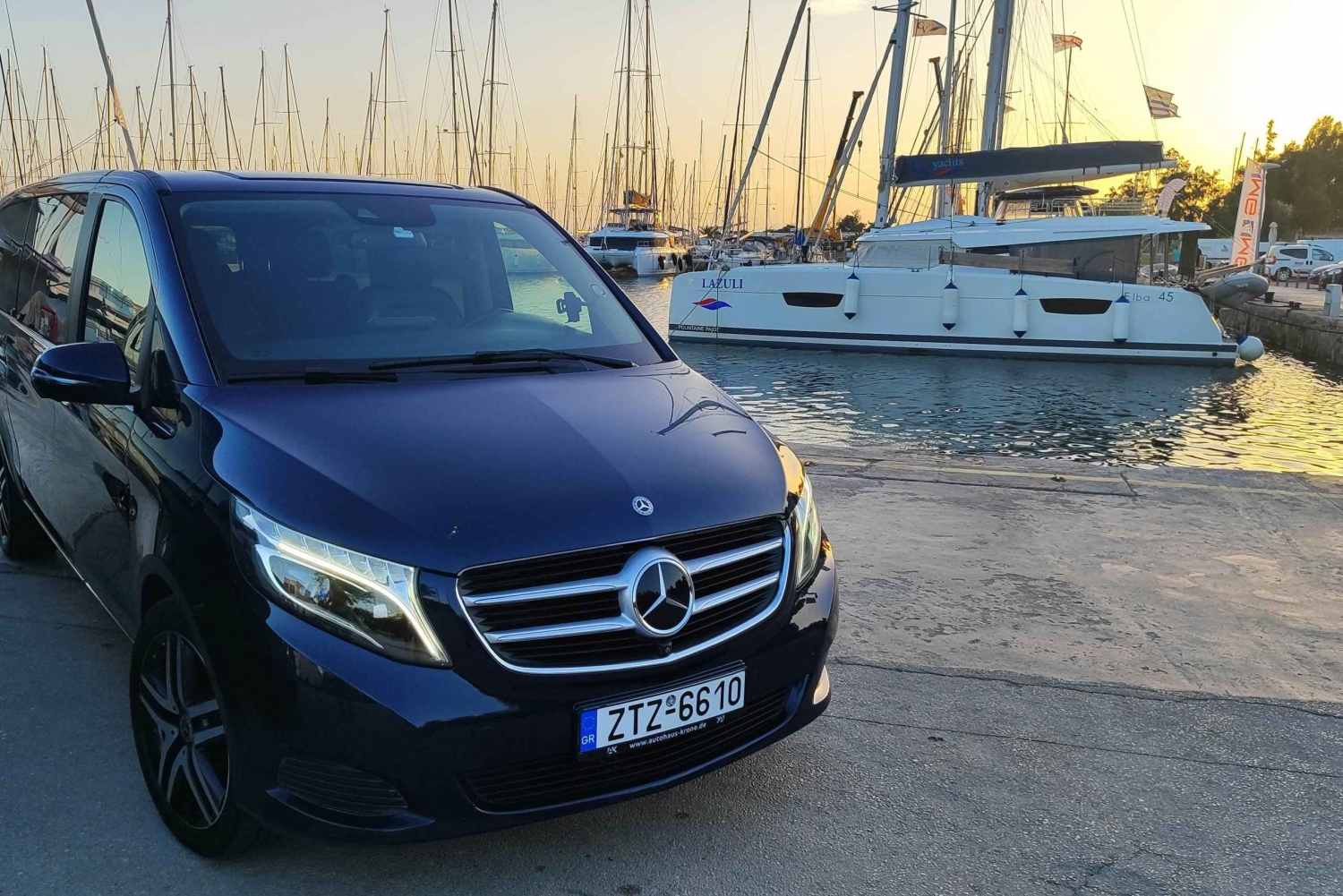 Athènes : Mercedes Classe V Transfert de luxe entre l'aéroport, le port et la ville