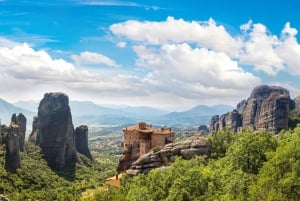 Atene: Escursione di un giorno a Meteora in spagnolo con guida dal vivo e pranzo