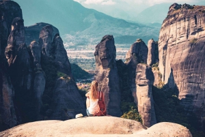 Atenas: Tour de Meteora com guia local e opção de almoço grego