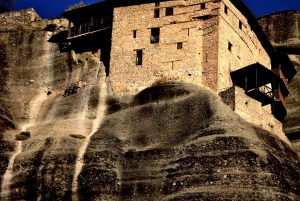 Athens: Meteora Independent Train Trip and Monastery Tour
