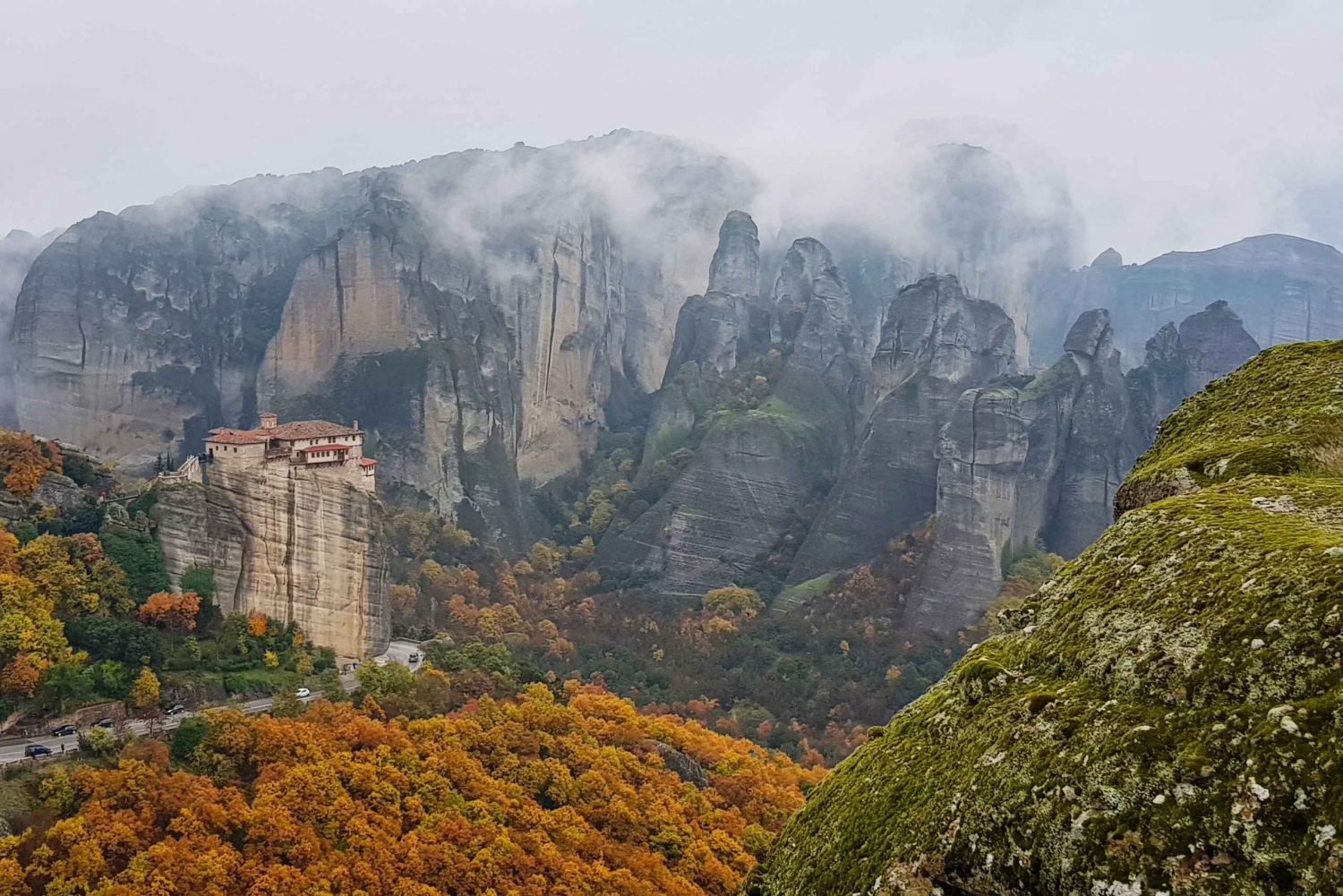 Athens: Meteora Small-Group Day Trip & Visit to Thermopylae