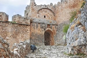 Aten: Mystiska Eleusis och legendariska Korinth – privat tur