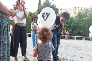 Athens: Mythology Treasure Hunt with Food Tasting Stops