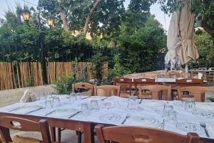 Ateny poza utartą ścieżką: wycieczka z przewodnikiem po okolicach i degustacja jedzenia