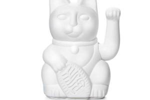 Athene: Schilder je eigen Maneki Neko in Cat Cafe