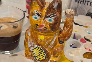 Athene: Schilder je eigen Maneki Neko in Cat Cafe