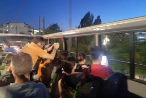 Tour panoramico notturno di Atene in autobus a due piani scoperto