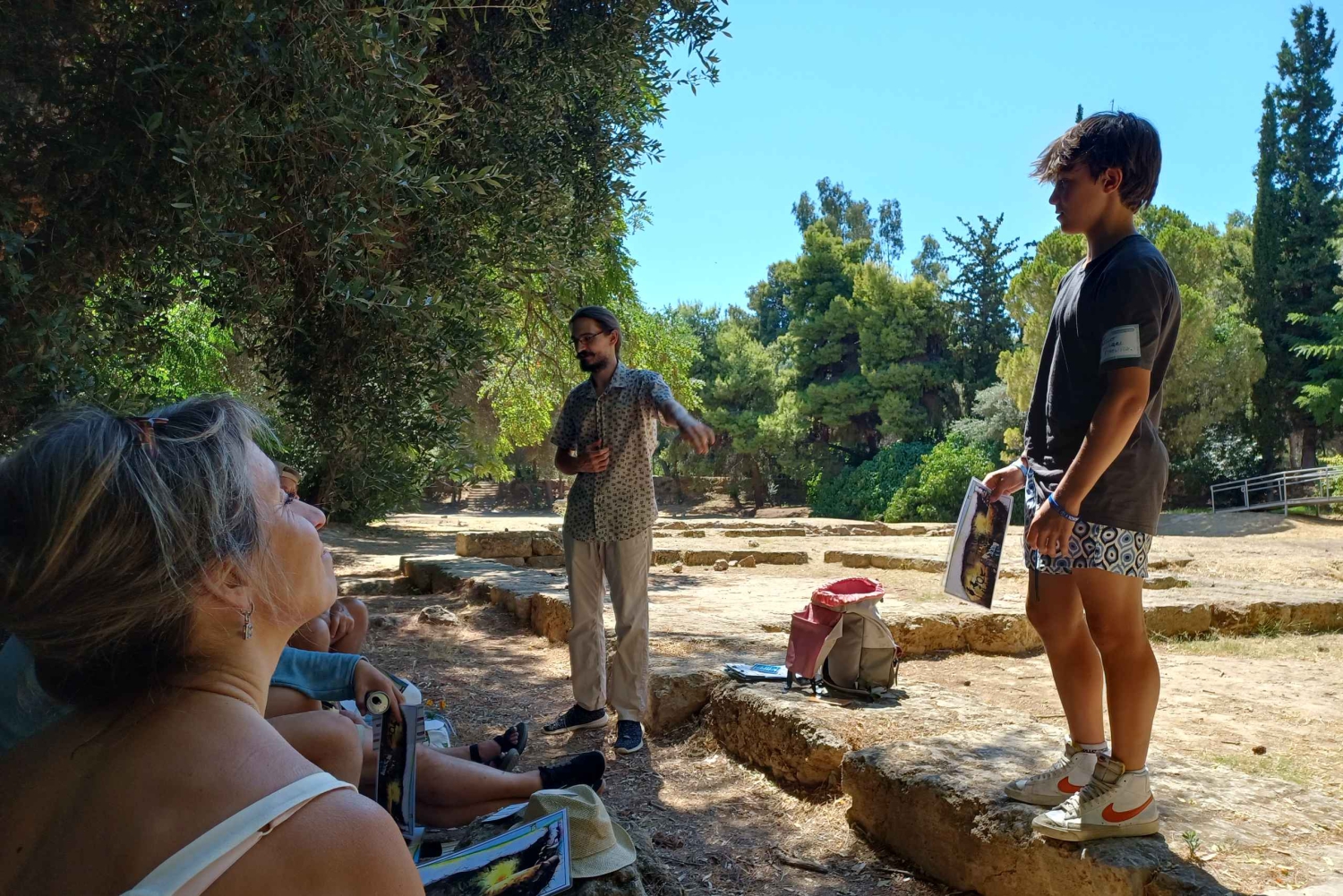 Ateena: Filosofian kokemus Platonin akatemian puistossa