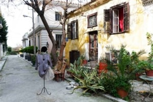 Athens: Plaka Neighborhood Self-Guided Game & Tour