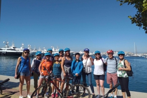 Athens: Private City & Sea Bike Tour