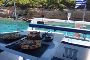 Athens: Private Cruise of Athens Riviera & Saronic Islands
