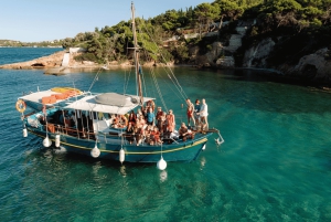 Athens: Private Cruise with 4 Destinations and Swimming