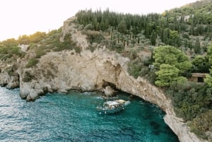 Athens: Private Cruise with 4 Destinations and Swimming