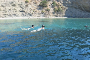 Athen: Privat cruise med snorkling og svømming