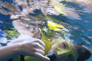 Atenas: Crucero privado con snorkel y natación