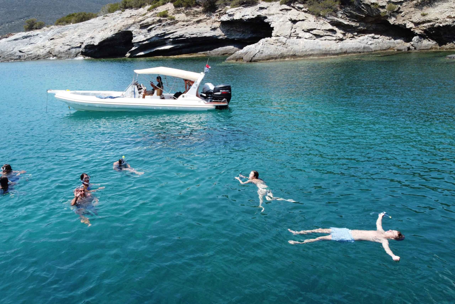 Atenas: Crucero Diario Privado y Snorkel Petalioi Marmari